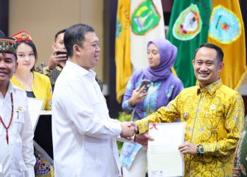 Pemko Palangka Raya Terima Sertifikat Tanah Sekolah Rakyat dari Menteri ATR/BPN