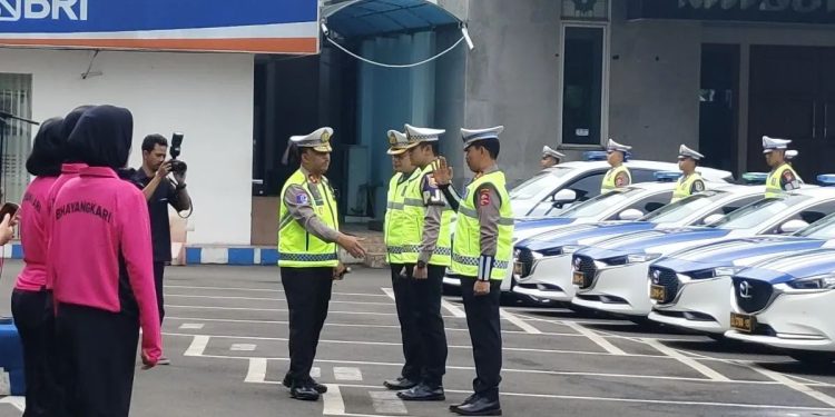 Korlantas Polri Kerahkan Personel untuk Pelayanan Darurat di Daerah Bencana