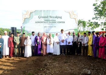 Gubernur Gorontalo Perkenalkan QRIS untuk Donasi Pembangunan Islamic Centre