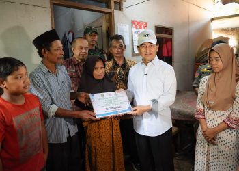 Pemprov Banten dan Baznas Bantu Perbaikan Rumah di Pandeglang
