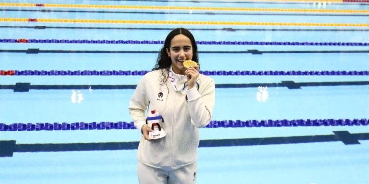 Masniari Wolf Raih Tiga Medali Emas di SEA Games dari Cabang Renang