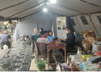 Satbrimob Polda Aceh Berikan Bantuan Kesehatan dan Buka Akses Jalan di Daerah Bencana