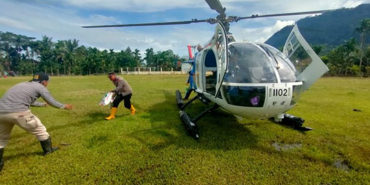 Polri Kirim Bantuan untuk Korban Bencana di Aceh Tamiang dan Aceh Timur