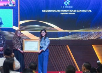 Menkomdigi Meutya Hafid Raih Penghargaan Atas Inovasi Layanan Publik Digital