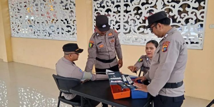 Subsatgas Dokkes Polda Babel Lakukan Pemeriksaan Kesehatan Personel Operasi Tambang