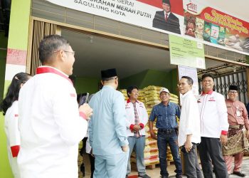 Wali Kota Batam Amsakar Achmad Kunjungi Koperasi Merah Putih di Sagulung