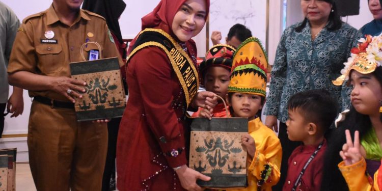 Bunda PAUD Kapuas Sambut Kunjungan Edukatif dari TK/KB Buah Hati