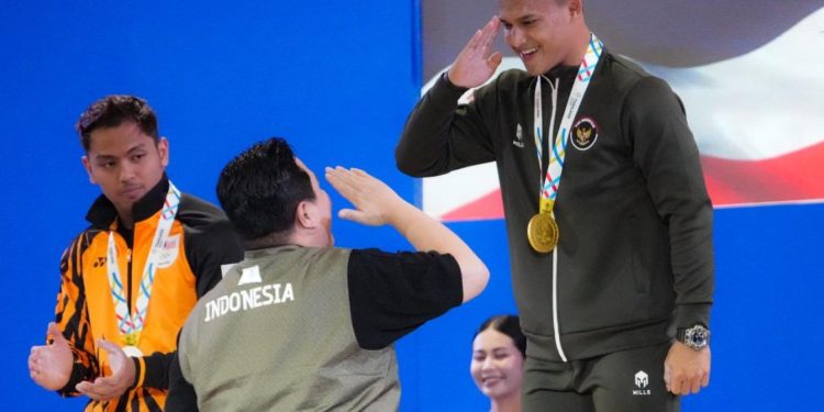Rizki Juniansyah Raih Emas dan Pecahkan Rekor Dunia di SEA Games 2025