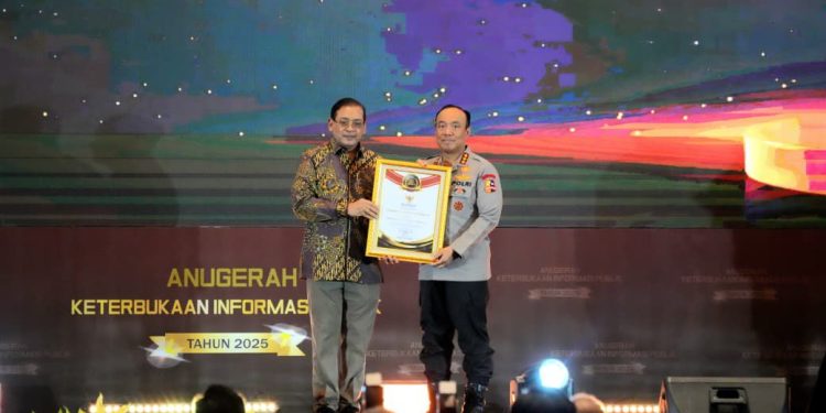 Polri Raih Peringkat Tertinggi dalam Monev KIP 2025