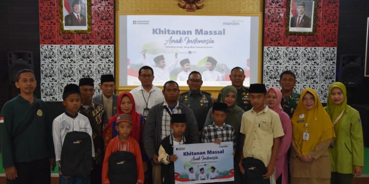 Kodim Demak Gelar Khitanan Massal untuk 61 Anak