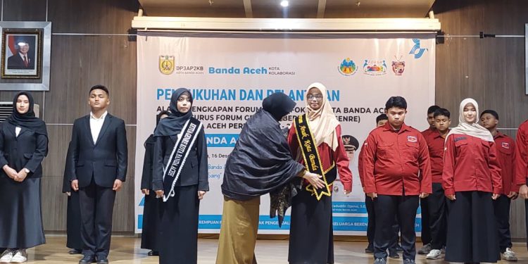 Wali Kota Banda Aceh Resmi Kukuhkan Pengurus Forum Anak dan Genre 2025-2027