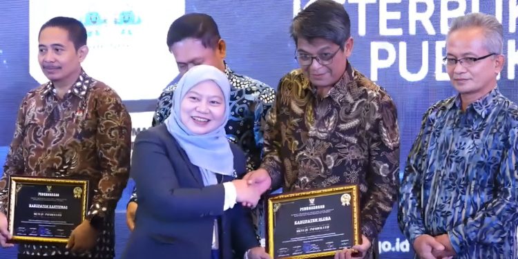 Kabupaten Blora Dapat Predikat Menuju Informatif di Anugerah KIP 2025