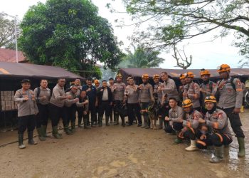 Kabaharkam Polri Tinjau Posko Bencana di Aceh Tamiang