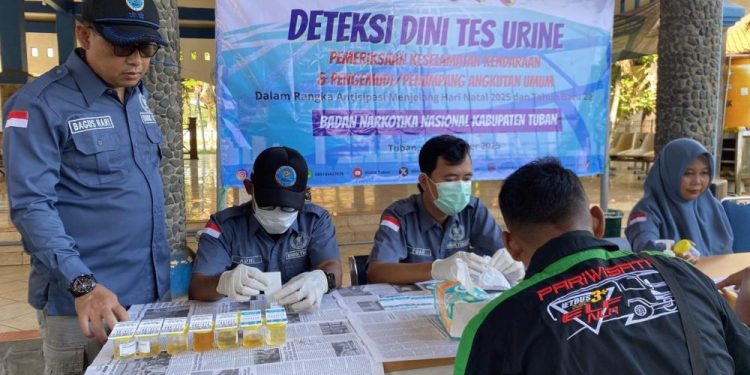 BNNK Tuban Lakukan Tes Urine untuk Sopir dan Kondektur Menjelang Nataru