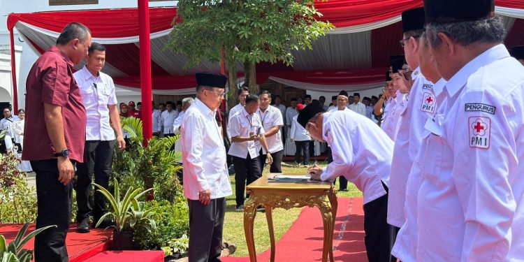 Pengukuhan Kepengurusan Baru PMI Jatim di Benteng Van Den Bosch