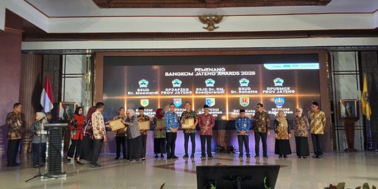 BKPSDM Cilacap Raih Prestasi di Bangkom Jateng Awards 2025