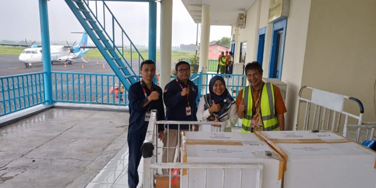 PMI Jember Kirim 100 Kantong Darah ke Sumatera dengan Dukungan Fly Jaya
