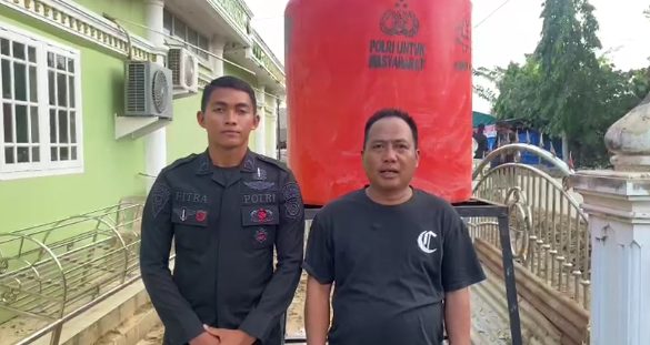 Polri Pasang Tandon Air Bersih di Aceh Tamiang Pascabencana