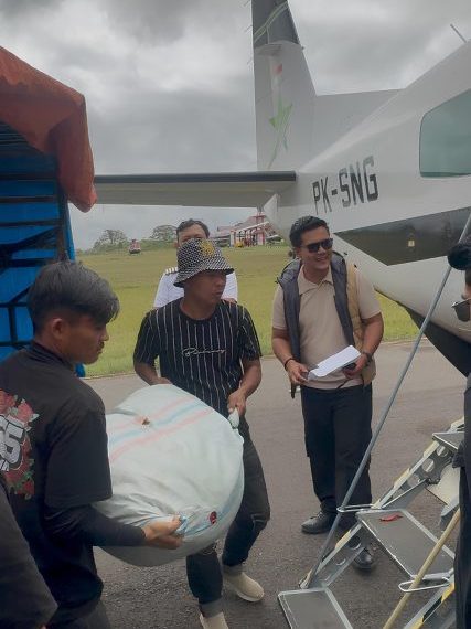 Pemkab Aceh Tengah Gunakan Jalur Udara untuk Distribusi 492 Ton Cabai