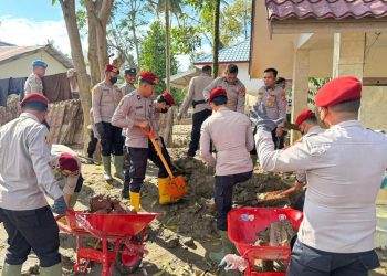 Polres Pidie Jaya Laksanakan Bakti Sosial di Lokasi Banjir Bandang