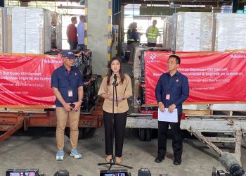 Pemerintah Salurkan Bantuan Genset dan Ponsel Pintar ke Daerah Banjir di Sumatra