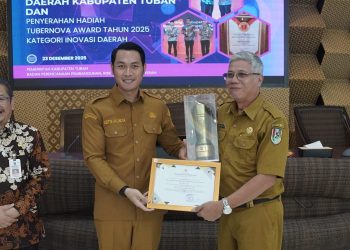 Bupati Tuban Anugerahkan Tubernova 2025 untuk Dorong Inovasi Daerah