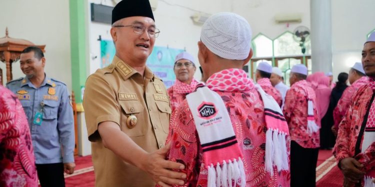 Pemkab Malinau Fasilitasi Umroh untuk 18 Warga Berprestasi