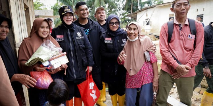 Wali Kota Banda Aceh Pimpin Bakti Sosial di Aceh Tamiang