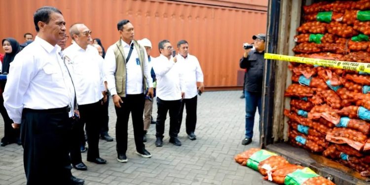 Menteri Pertanian Tegaskan Tidak Ada Toleransi untuk Impor Pangan Ilegal