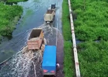 Bupati Siak Minta Kementerian PUPR Tangani Banjir di Jalan Nasional