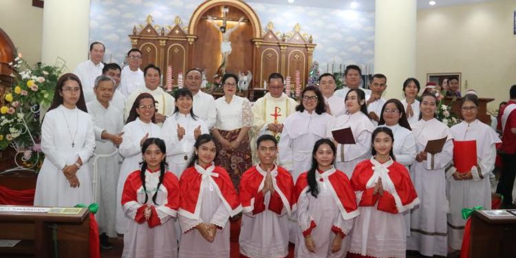 Wagub Kalbar Hadiri Misa Malam Natal di Pontianak, Ajak Masyarakat Tingkatkan Kepedulian