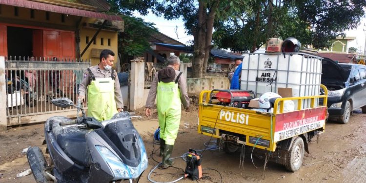 Polres Aceh Tamiang Gelar Servis dan Cuci Motor Gratis Pascabanjir