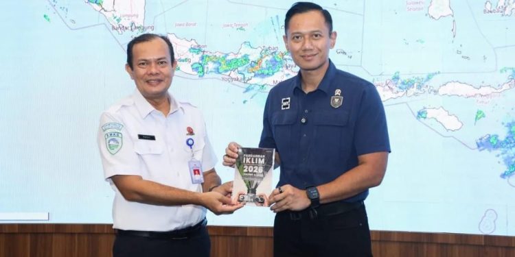 Kemenko IPK dan BMKG Tingkatkan Kerja Sama Hadapi Cuaca Ekstrem Jelang Libur Akhir Tahun