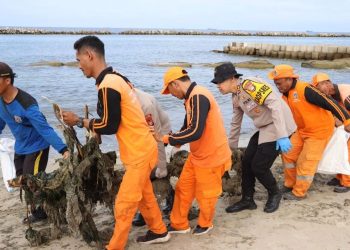Kapolres Kepulauan Seribu Imbau Jaga Kebersihan Destinasi Wisata