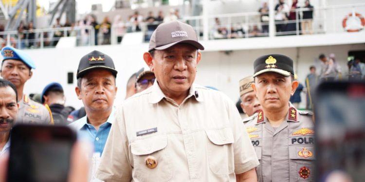 Gubernur dan Wakil Gubernur Gorontalo Tinjau Posko Pengamanan Nataru