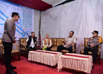 Gubernur dan Wakil Gubernur Gorontalo Tinjau Pos Pengamanan Jelang Nataru