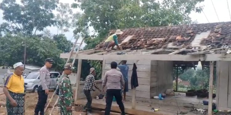 Angin Puting Beliung Landa Desa Payudan Dundang, Aparat Tanggap