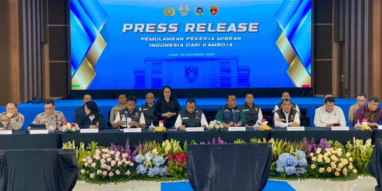 Bareskrim Polri Berhasil Pulangkan Sembilan Pekerja Migran dari Kamboja