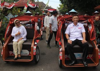 Wakil Bupati Blora Distribusikan 100 Becak Listrik Bantuan Presiden