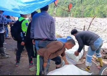 Polres Bener Meriah dan Brimob Pasang Jalur Darurat, Warga Tiga Desa Kembali Terhubung