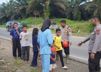 Polsatwa K-9 Polda Sumut Gelar Trauma Healing untuk Anak Korban Banjir di Batang Toru