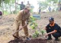Upaya Penghijauan di Kawasan Wisata Goa Terawang Blora dengan Tanaman Buah