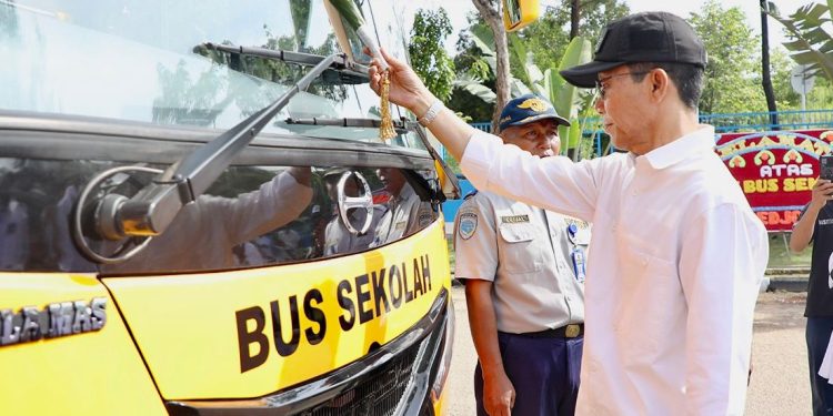 Pemko Batam Sediakan Transportasi Gratis untuk Pelajar Hinterland