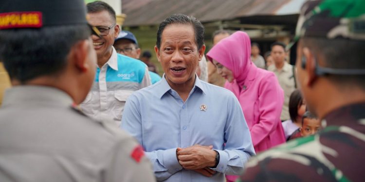 Menteri Lingkungan Hidup Kunjungi Desa Sungsum Pascabanjir