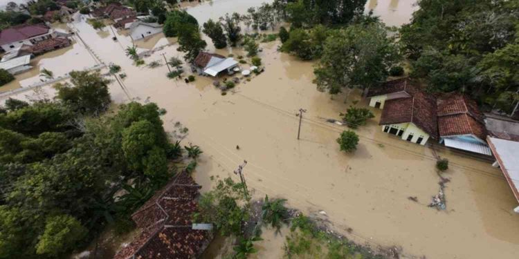 Banjir di wilayah OKU Timur meluas ke 4 kecamatan