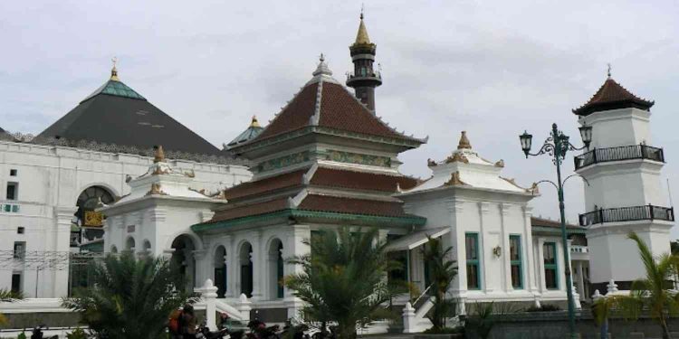 Dibangun Sejak 1738, Ini Kisah Panjang Masjid Agung Palembang sebagai Ikon Kota Tua