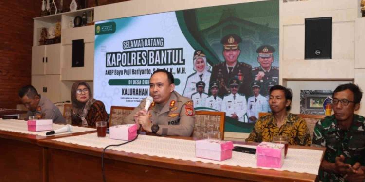 Kapolres Bantul Jalin Sinergi dengan Lurah dan Jaga Warga Pleret untuk Kamtibmas Kondusif