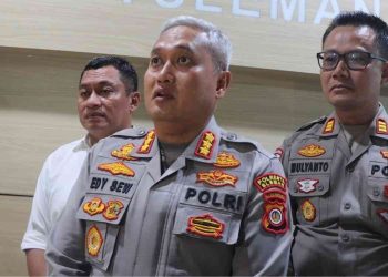 Kapolresta Sleman memberikan keterangan pers terkait update kasus penjambretan yang berujung kecelakaan lalu lintas, di Mapolresta Sleman