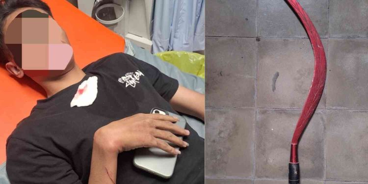 Korban penganiayaan berinisial LDH menjalani perawatan medis usai mengalami luka akibat serangan senjata tajam di simpang empat Dawetan