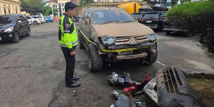 Pengemudi Pajero Tabrak Enam Pemotor hingga Pagar Polda Jambi, Tes Urine Positif Narkoba dan Alkohol